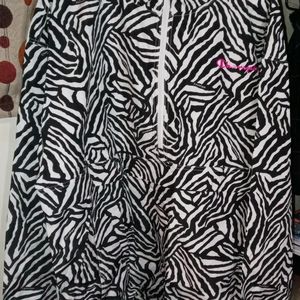 Women's zebra print champion pullover